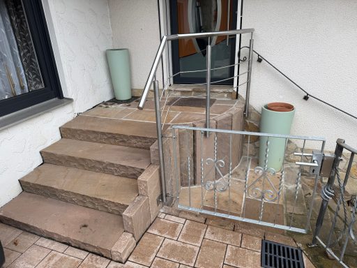 Treppen- und Podestgeländer 